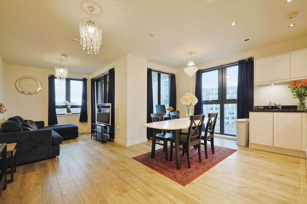 Property photo 1 of 14 Open Plan Living