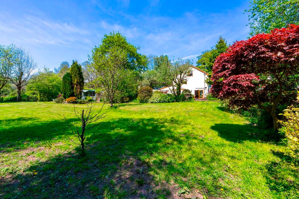 Property photo 3 of 85