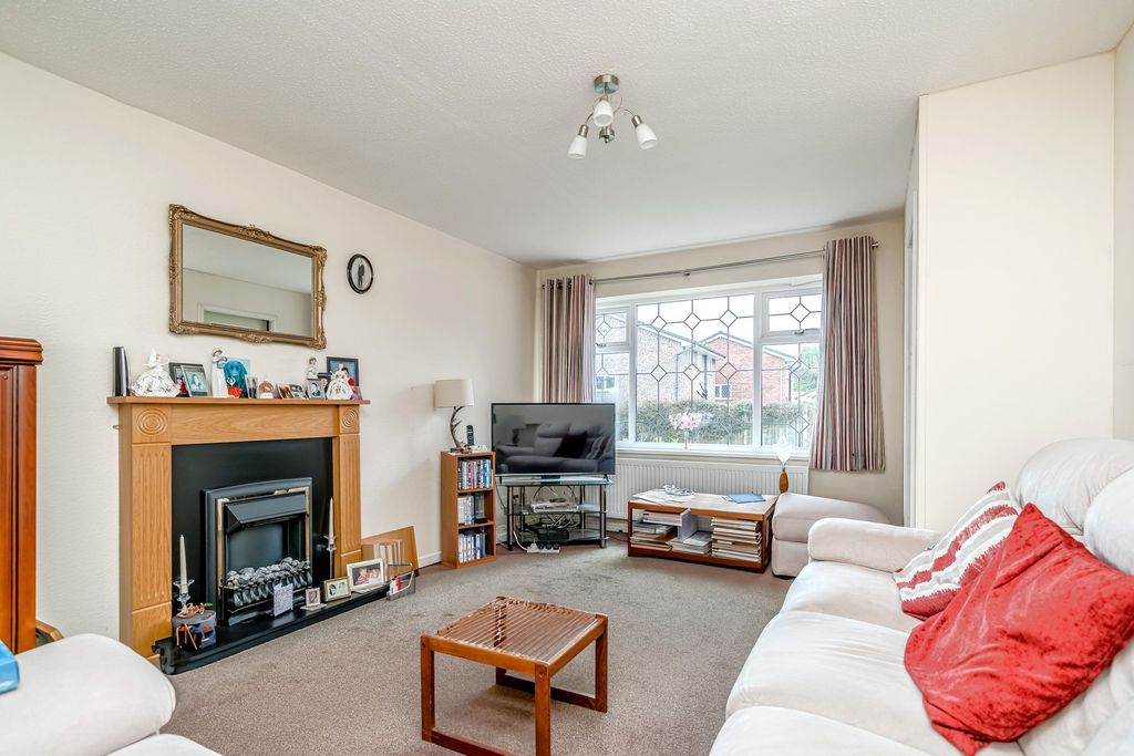 Property photo 2 of 14