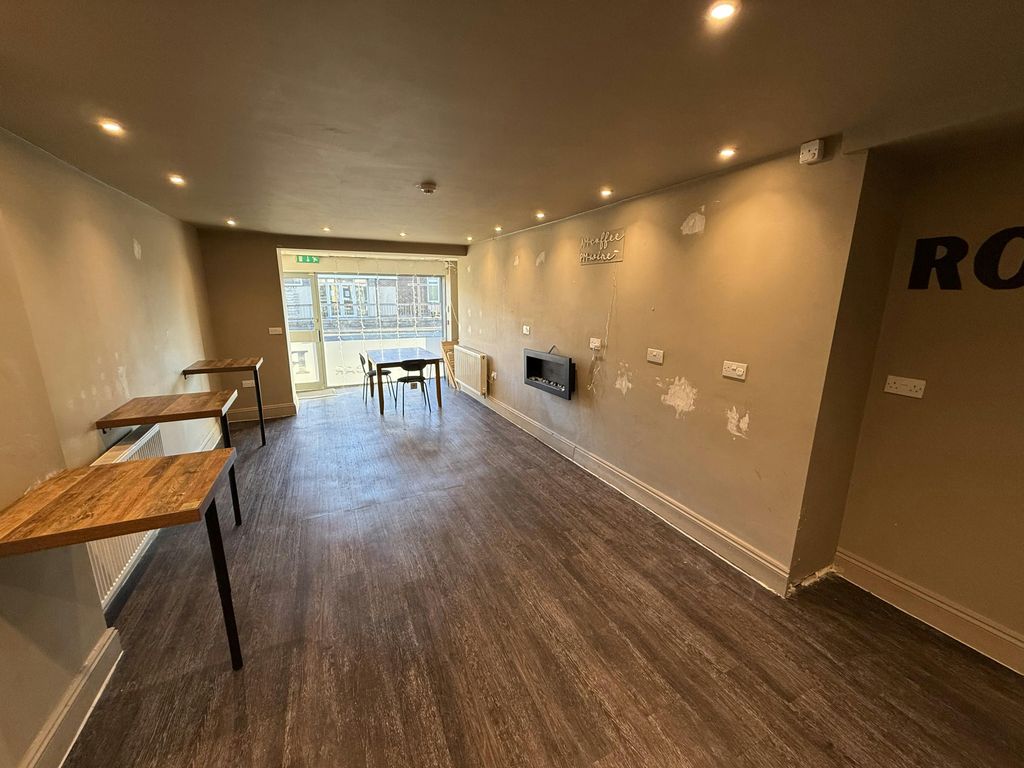 Property photo 3 of 8 Image00008.Jpeg