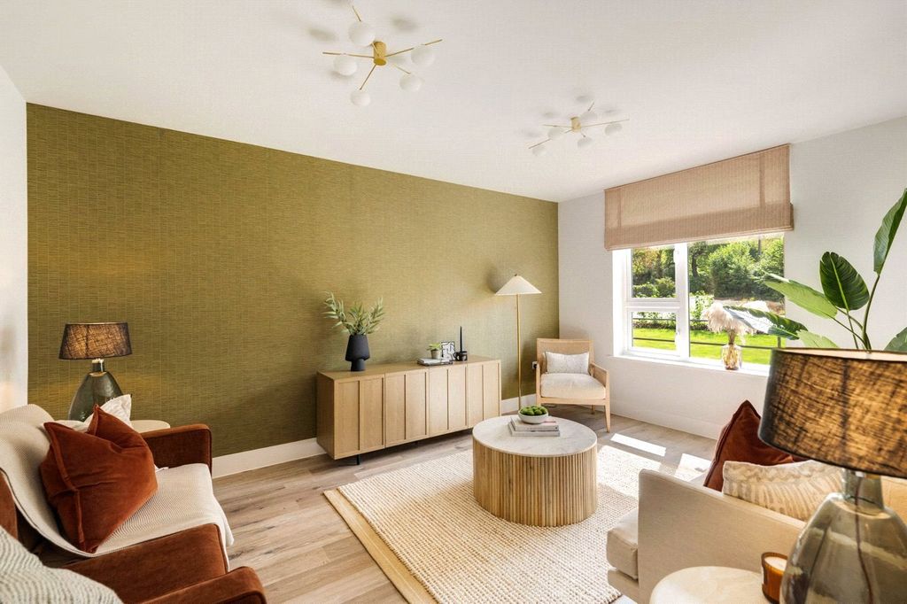 Property photo 2 of 10 Show Home