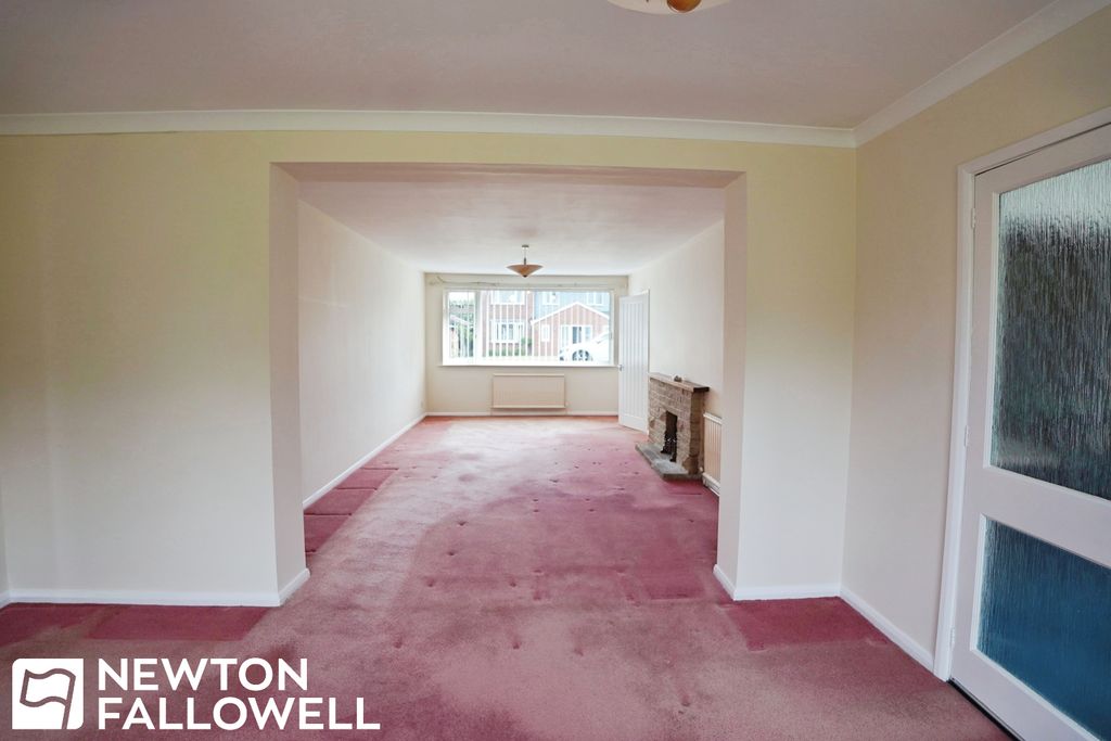 Property photo 3 of 21