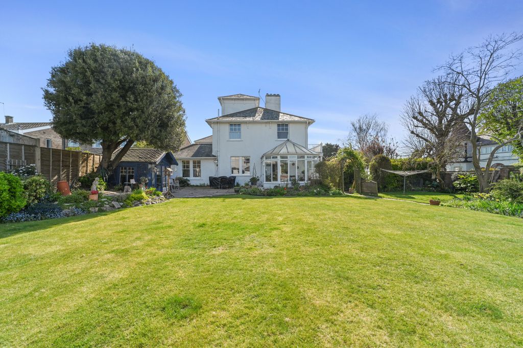 Property photo 2 of 49 Pt-Fc(Col)-2Cambridgerd-36