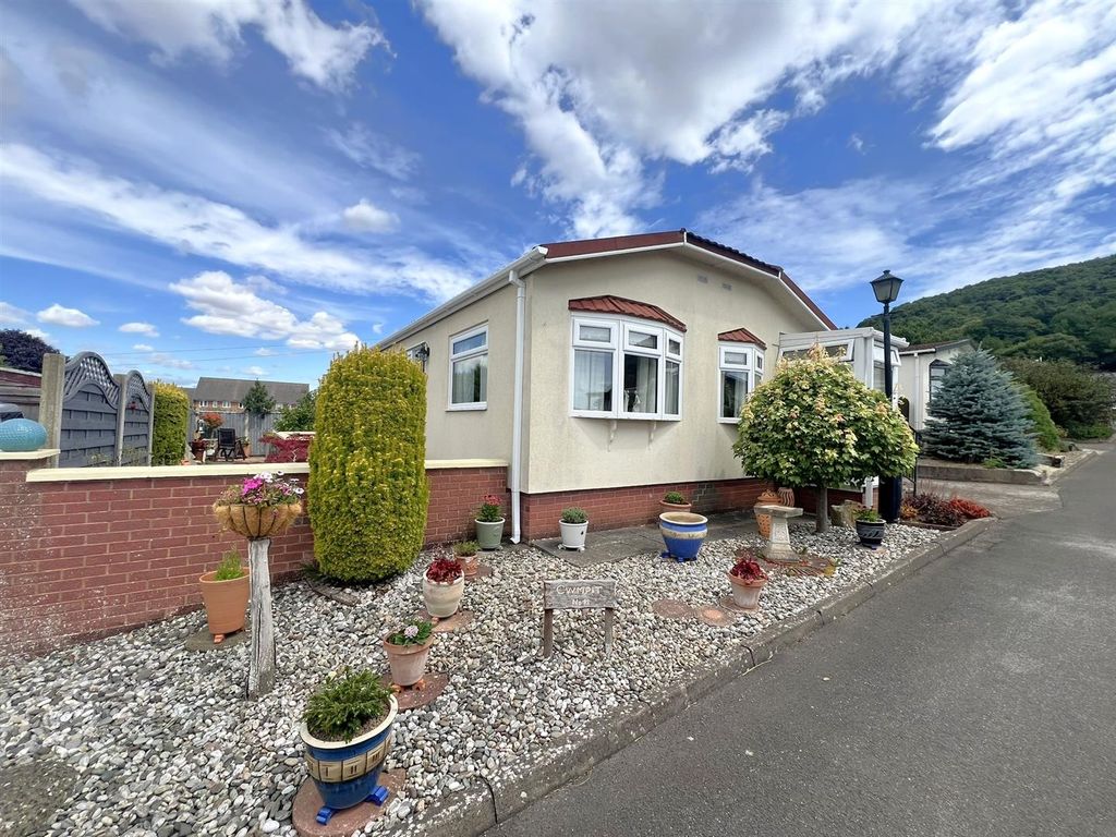 Property photo 1 of 19