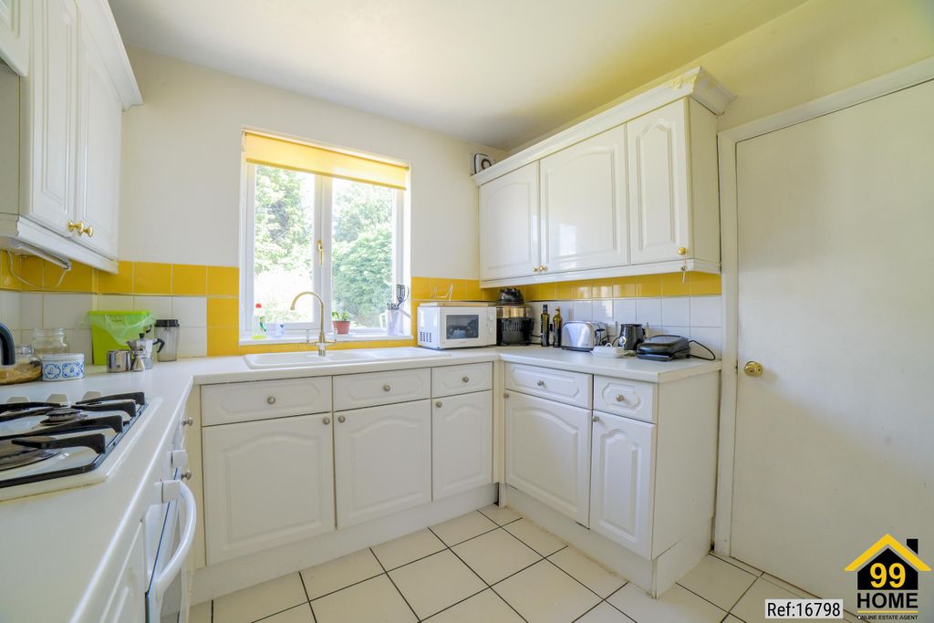 Property photo 2 of 10 Photo 1