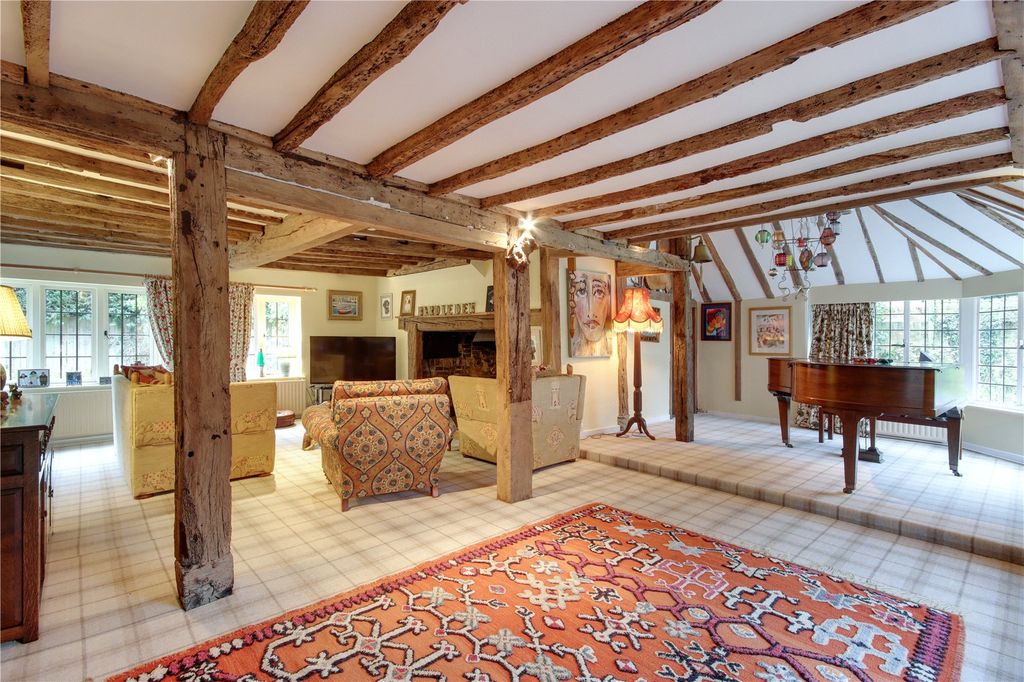 Property photo 3 of 28 Drawing Room