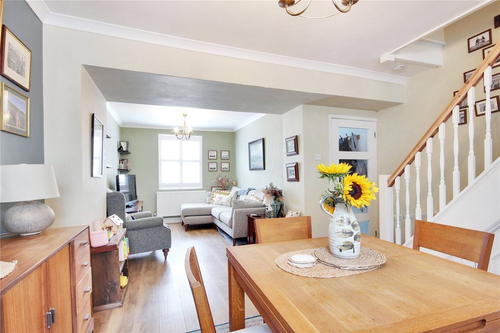 Property photo 2 of 10 Dining/Sitting Room