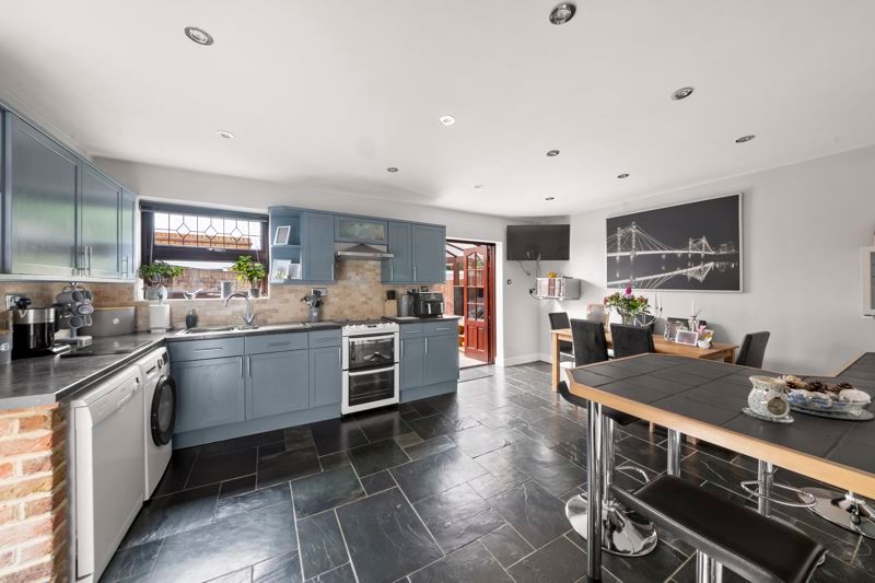 Property photo 3 of 26 Photo 5