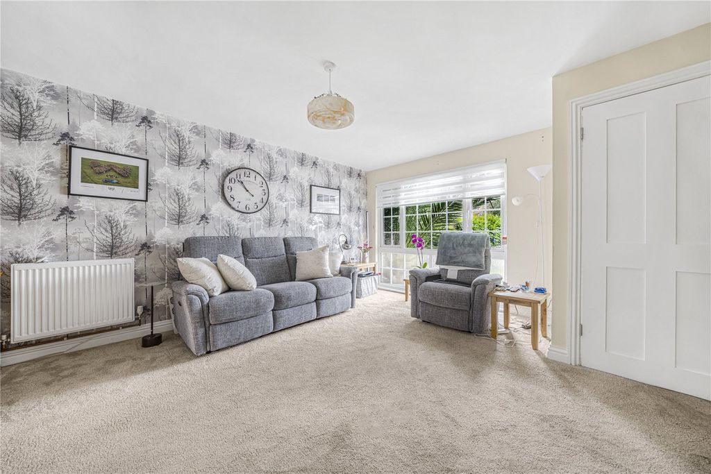 Property photo 2 of 14 Picture No. 01