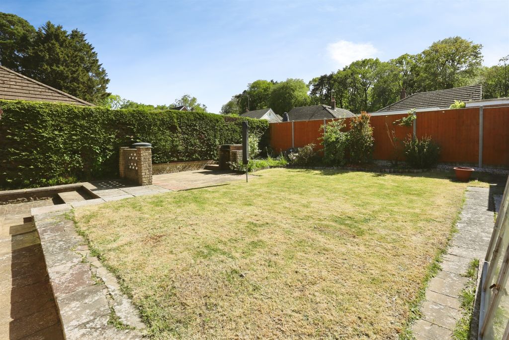 Property photo 2 of 30