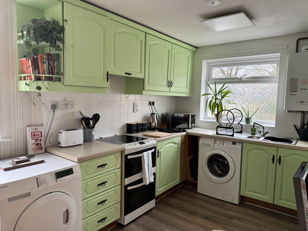 Property photo 2 of 39