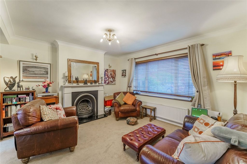 Property photo 2 of 29 Picture No. 02