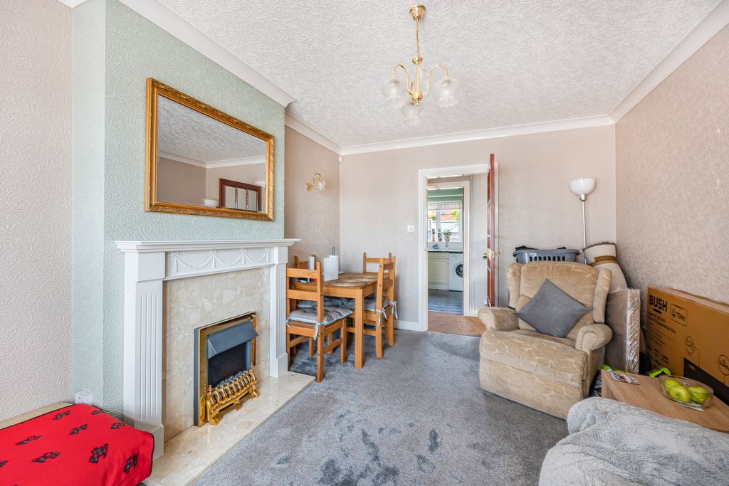 Property photo 3 of 16