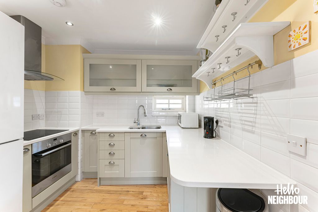 Property photo 1 of 15 Photo 0