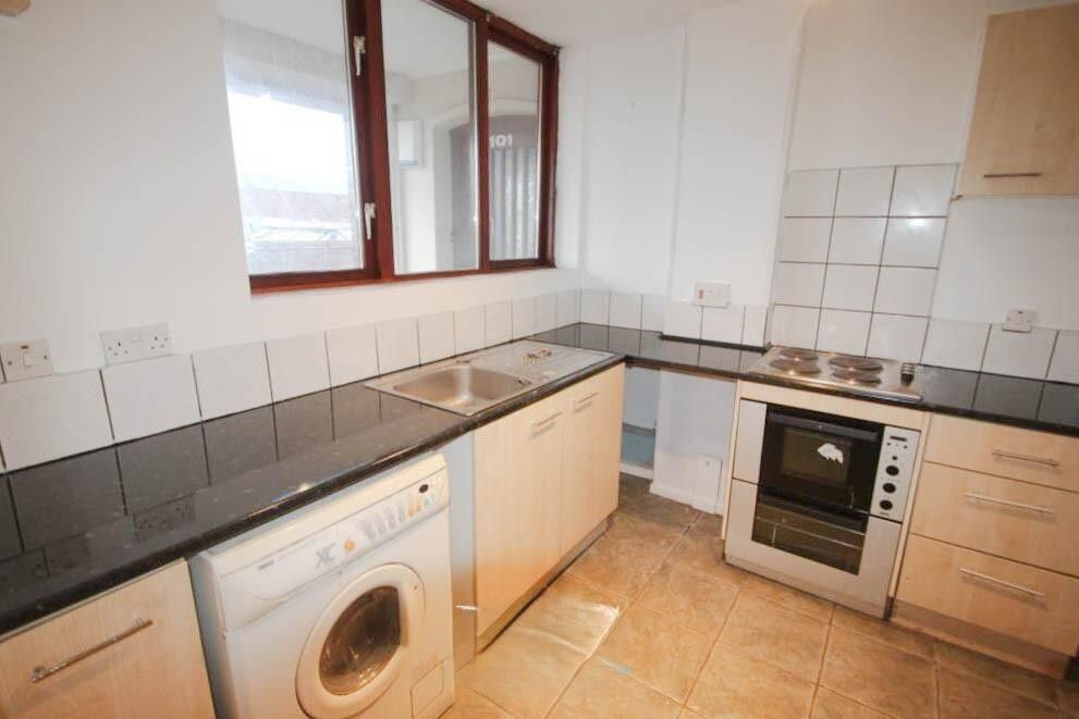 Property photo 2 of 7