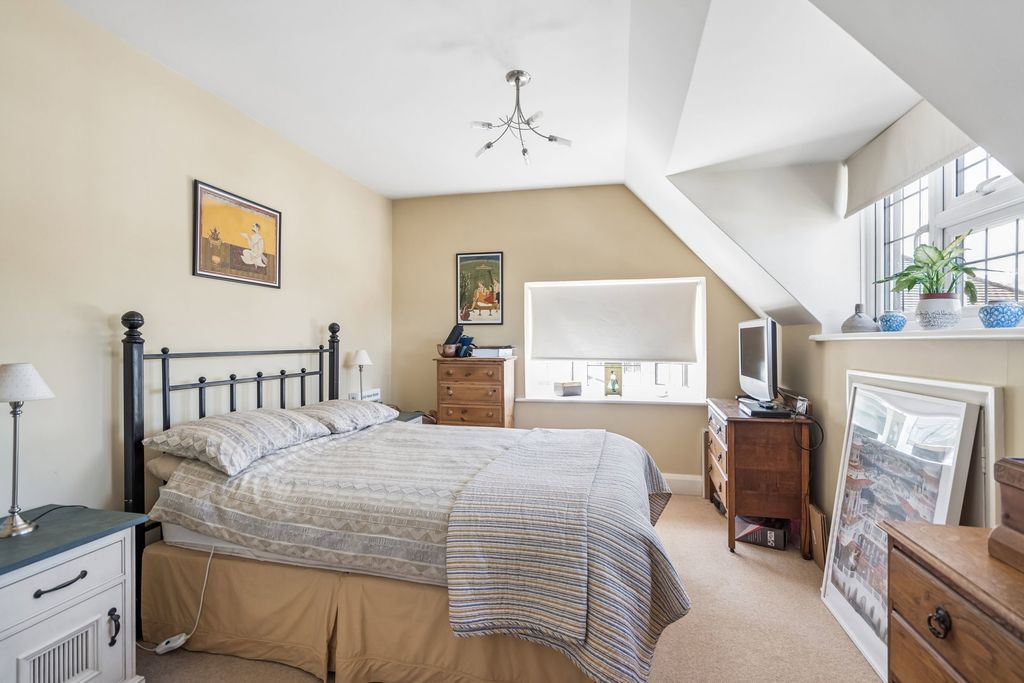 Additional image 12 of 6 bed detached house for saleCuckoo Hill Road, Pinner HA5