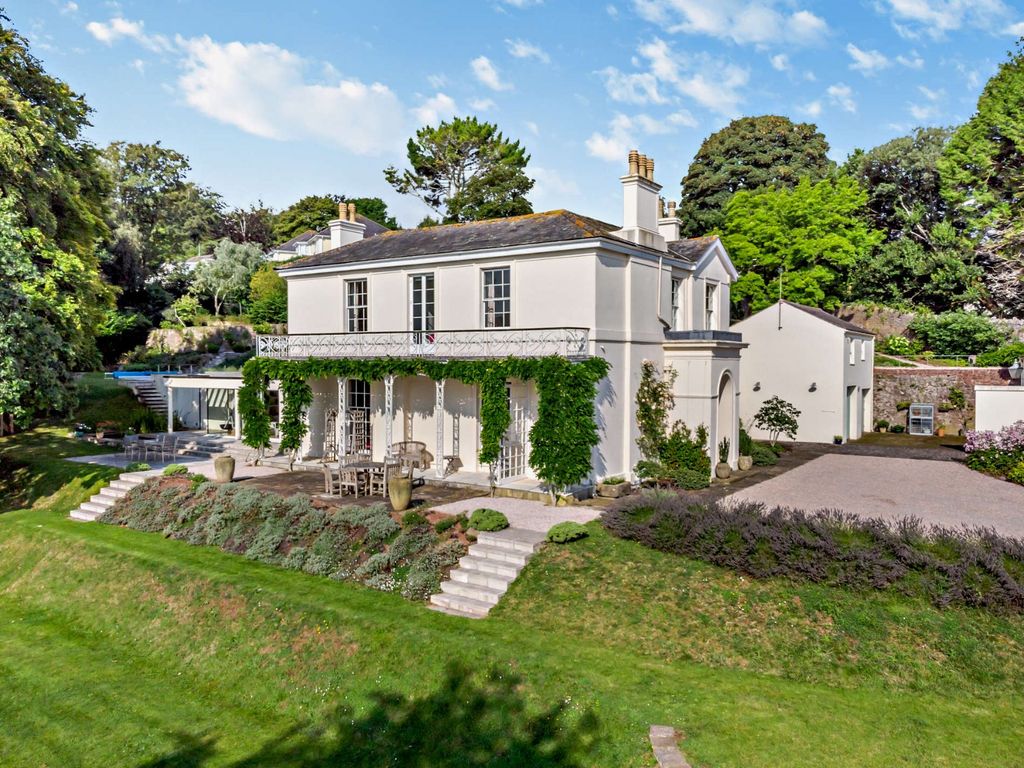 Property photo 1 of 28 Brimhill