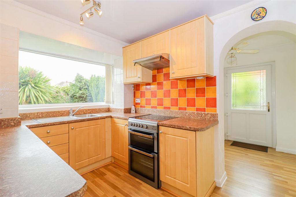 Property photo 2 of 15