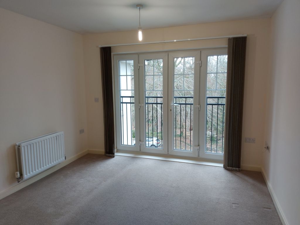 Property photo 3 of 9 Lounge