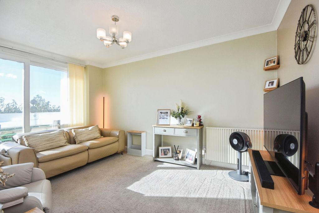 Property photo 3 of 22 Pbox-Img.Jpg