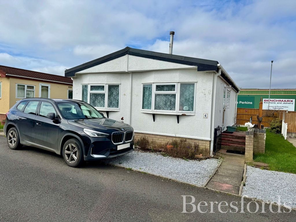 Property photo 1 of 13 Front