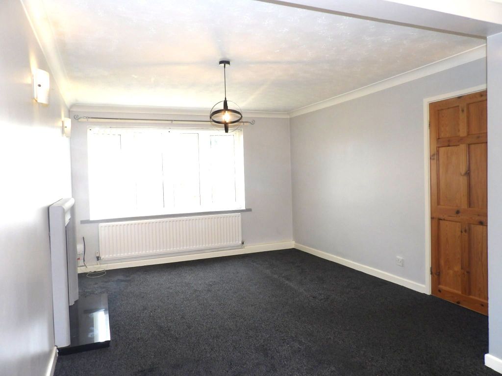 Property photo 3 of 13 Photograph 3