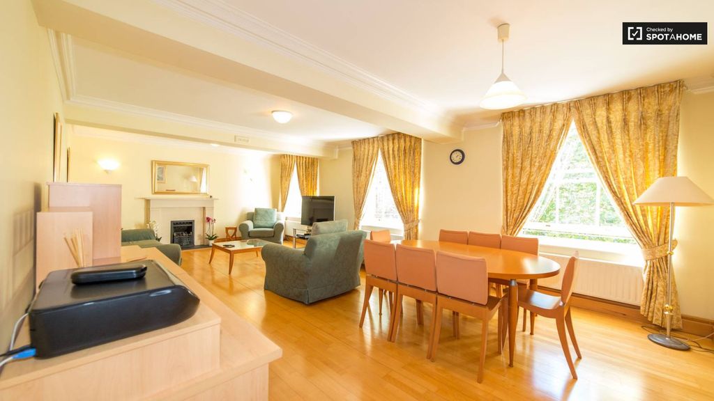 Property photo 1 of 38