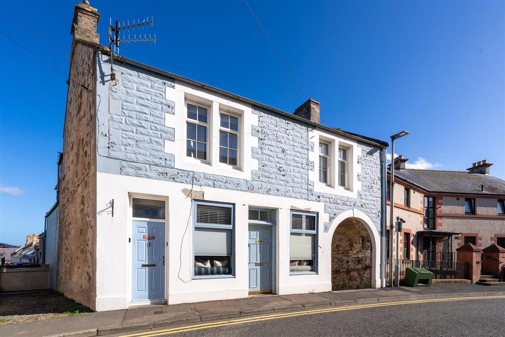 Property photo 2 of 11 58B_Albert_Road_Eyemouth-11.Jpg