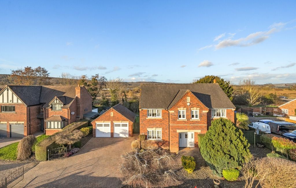 Property photo 1 of 25 1253412 (1) E