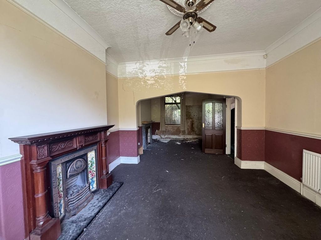 Property photo 2 of 8 2.Jpg