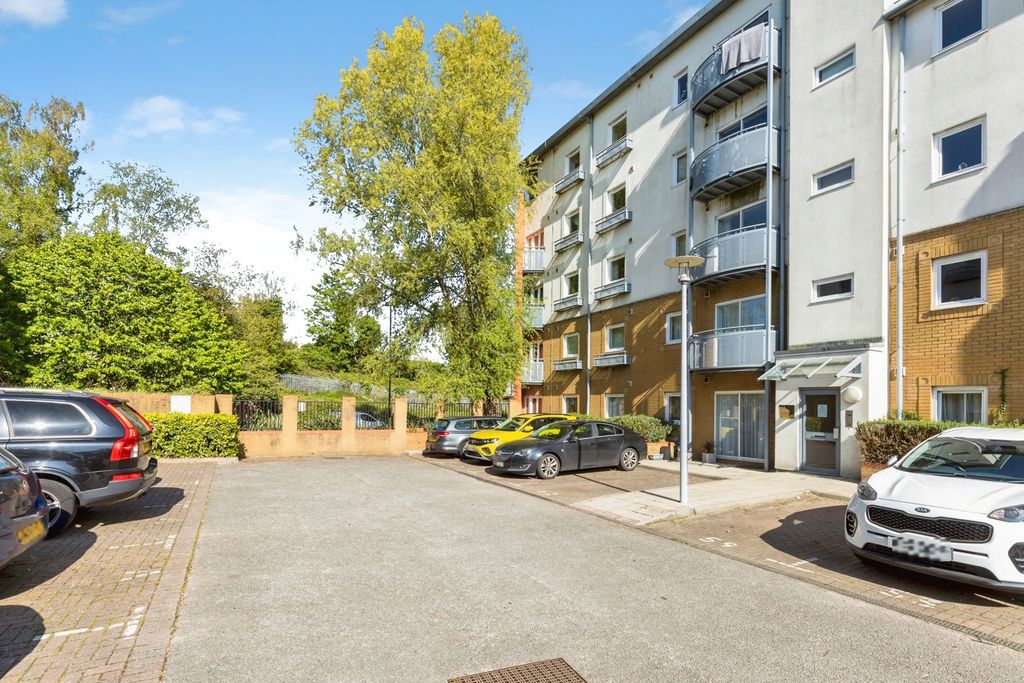 Property photo 1 of 11 Pbox-Img.Jpg