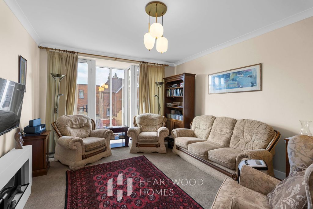 Property photo 2 of 11
