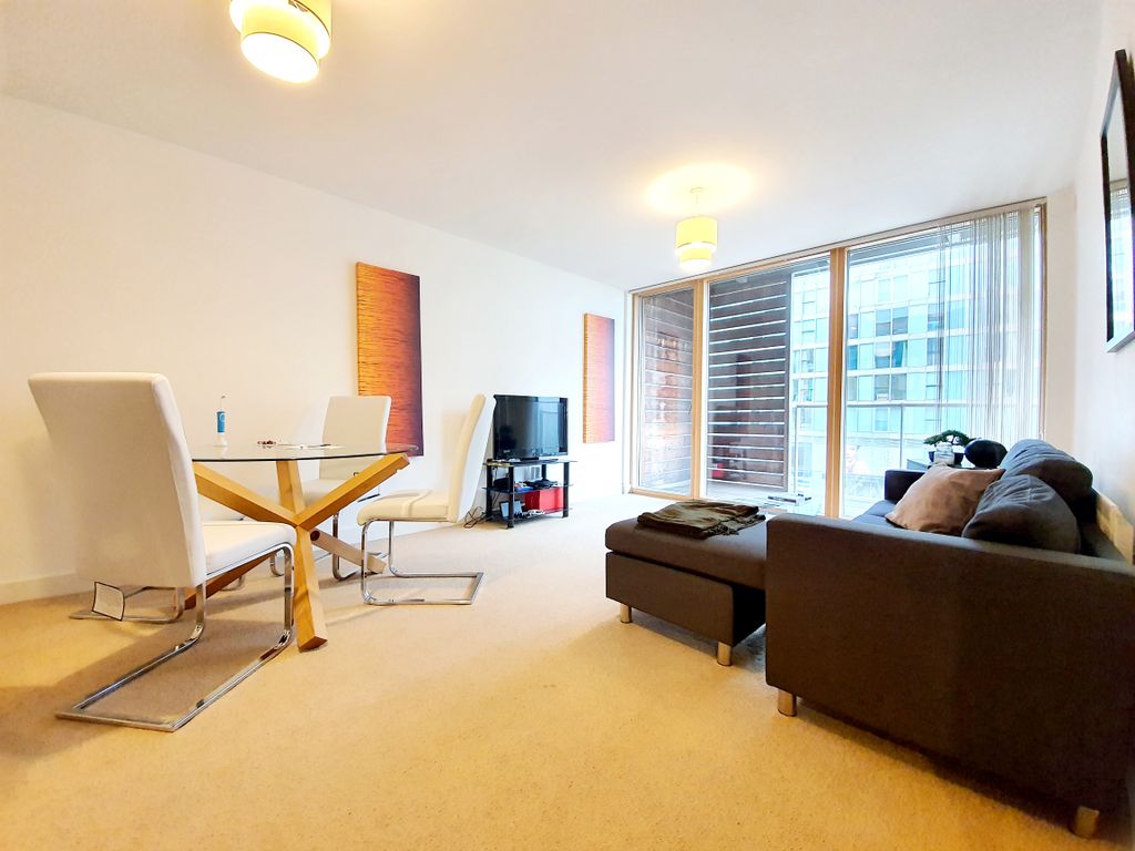 Property photo 3 of 5 Open Plan Lounge