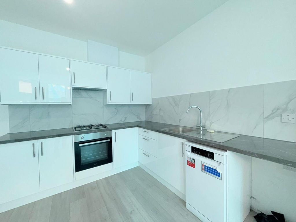 Property photo 3 of 10 3.Jpeg