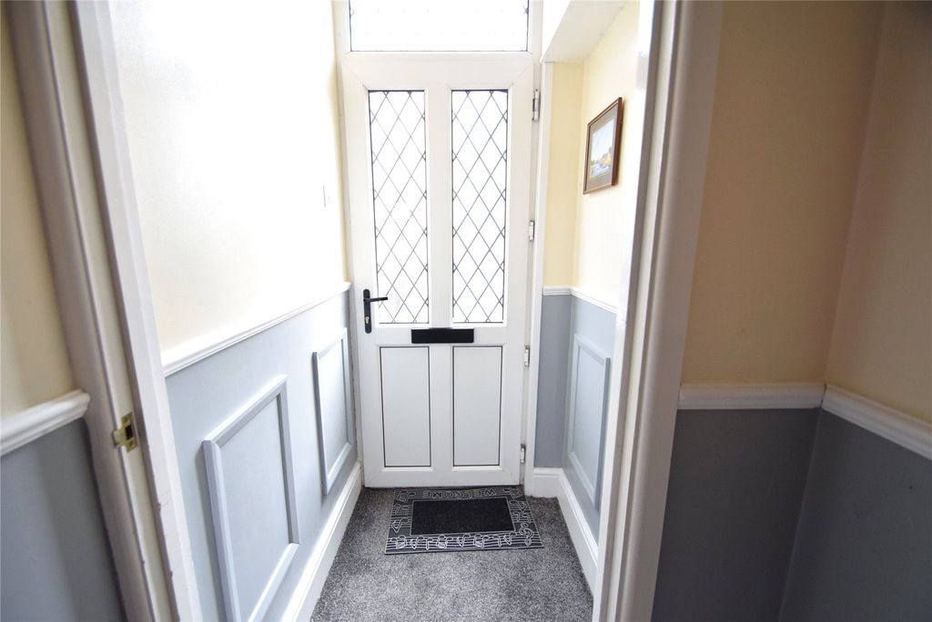 Property photo 2 of 16 Picture No. 01