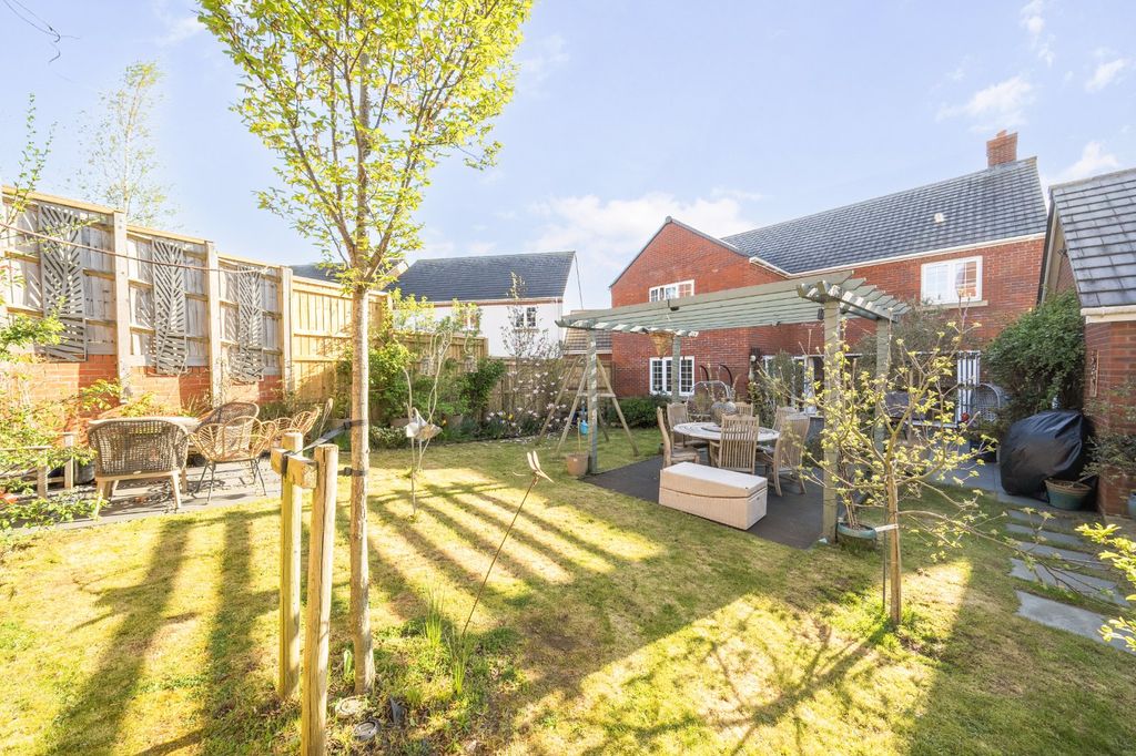 Property photo 1 of 25 Picture No. 92