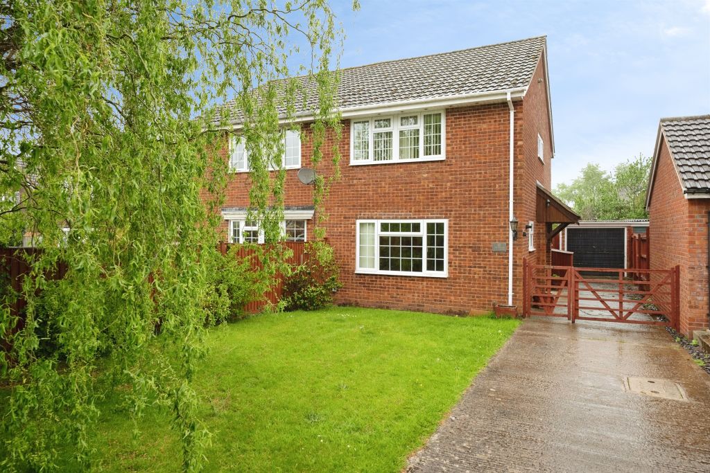 Property photo 1 of 18