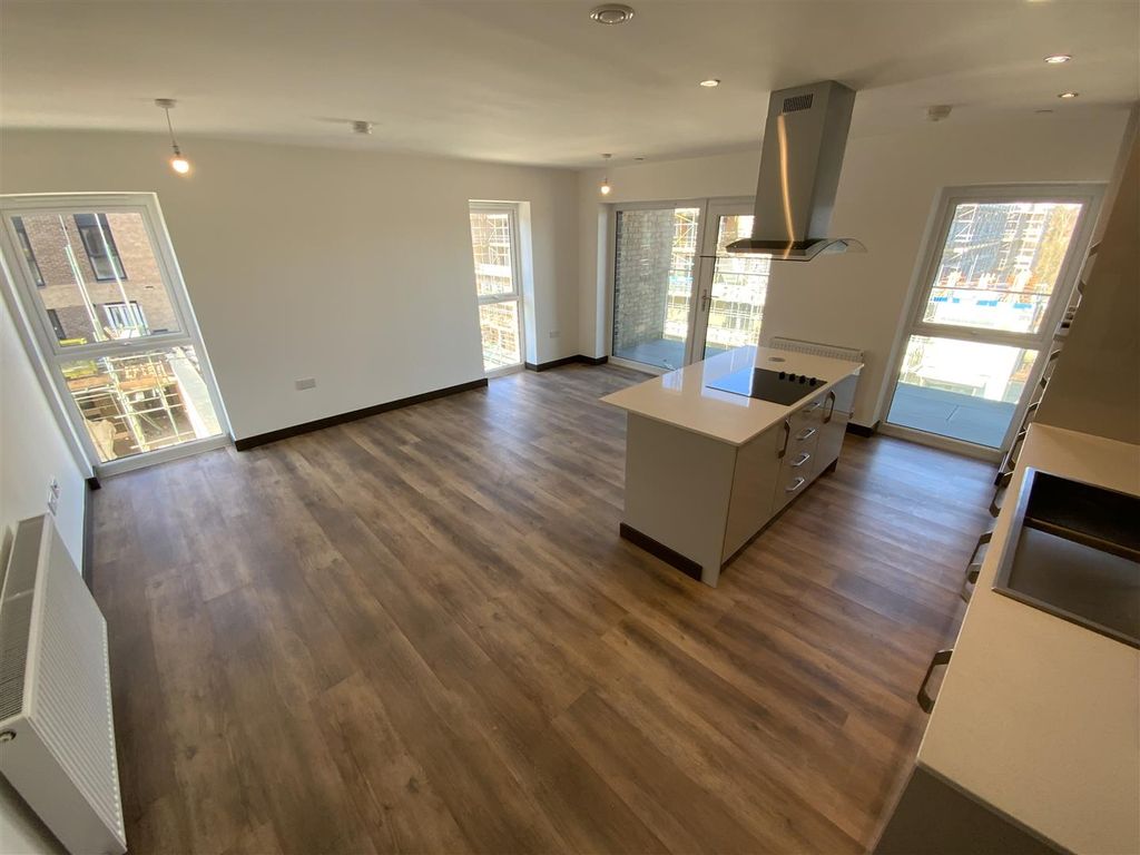 Property photo 2 of 9 Image00026.Jpg