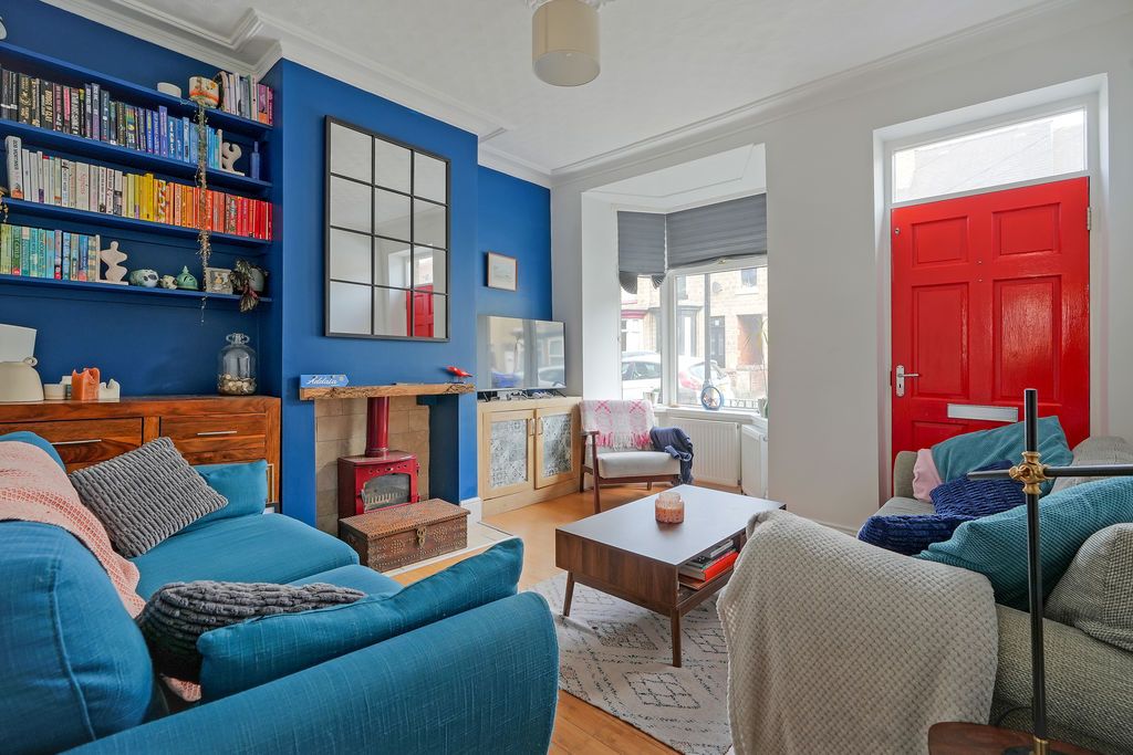 Property photo 2 of 30 Living Room