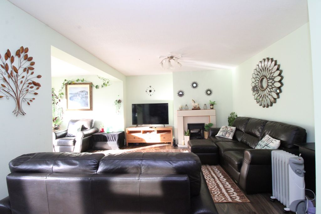 Property photo 3 of 10 Img_6679