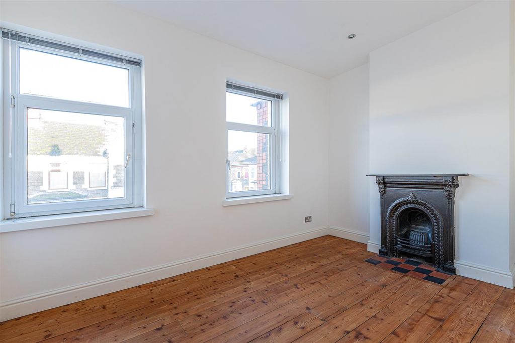 Property photo 2 of 15 162-15.Jpg
