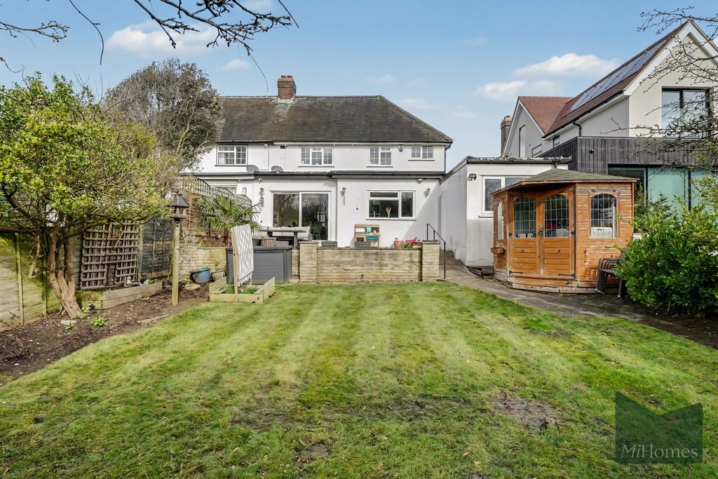 Property photo 3 of 37