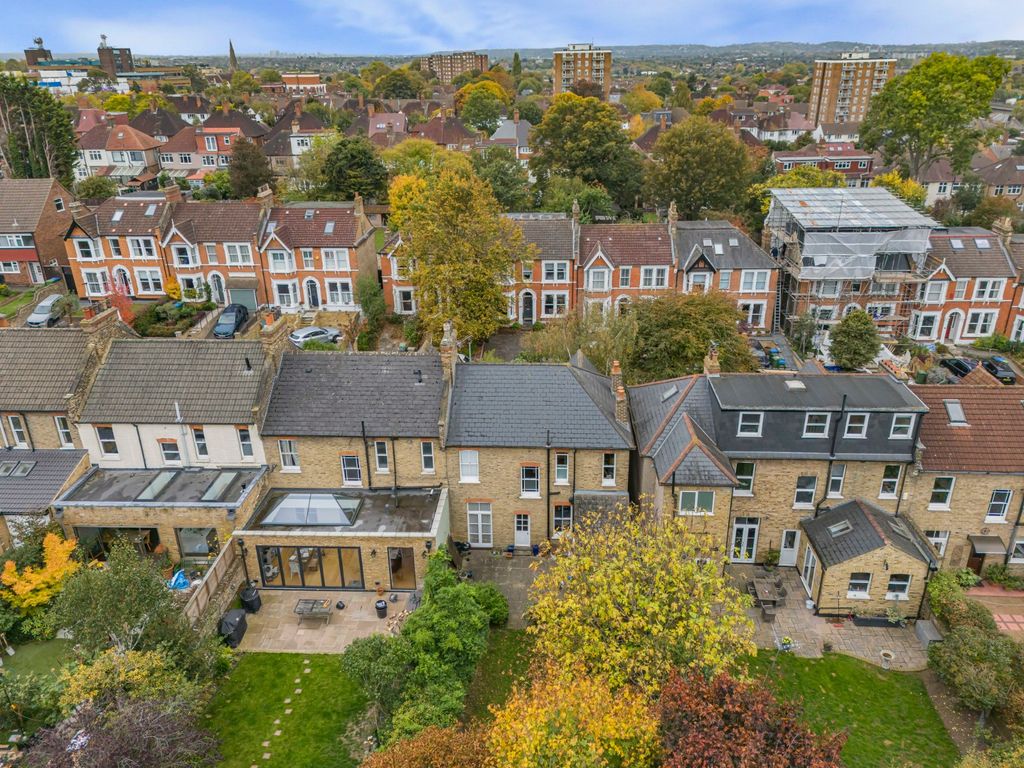 Property photo 3 of 27 Picture No. 28