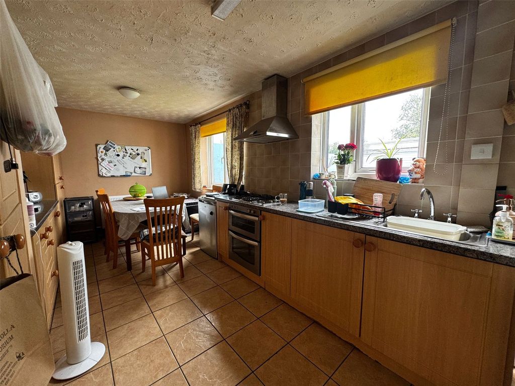 Property photo 3 of 22 Picture No. 25