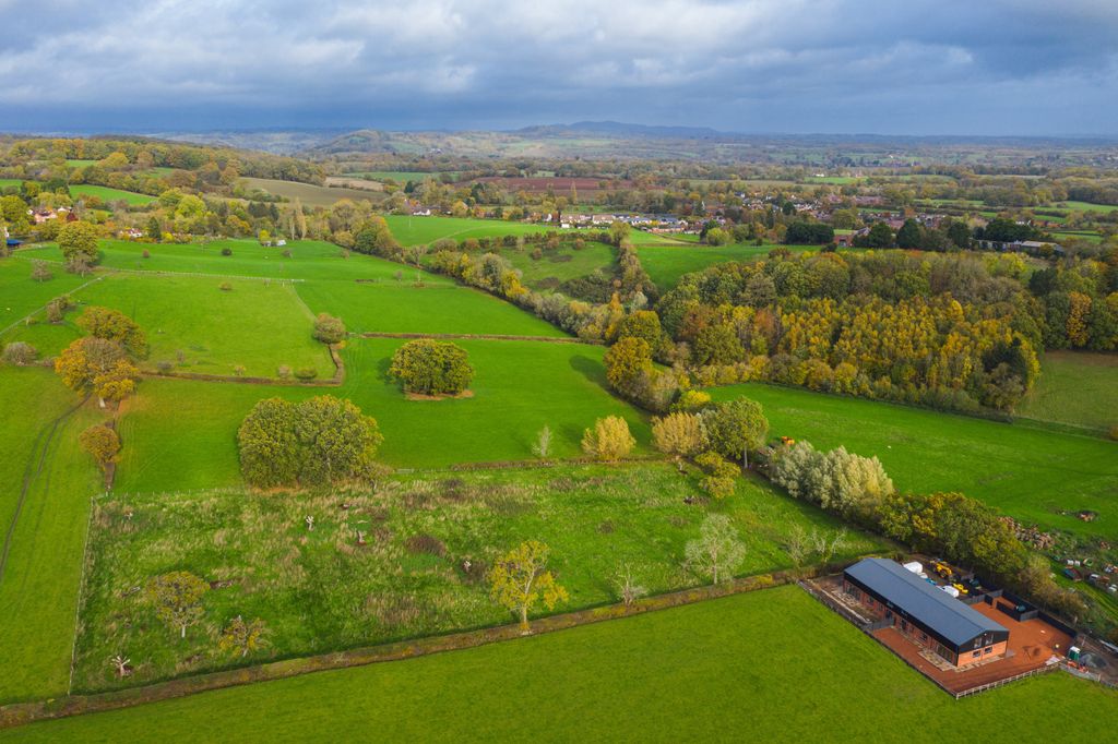 Property photo 2 of 14 Views