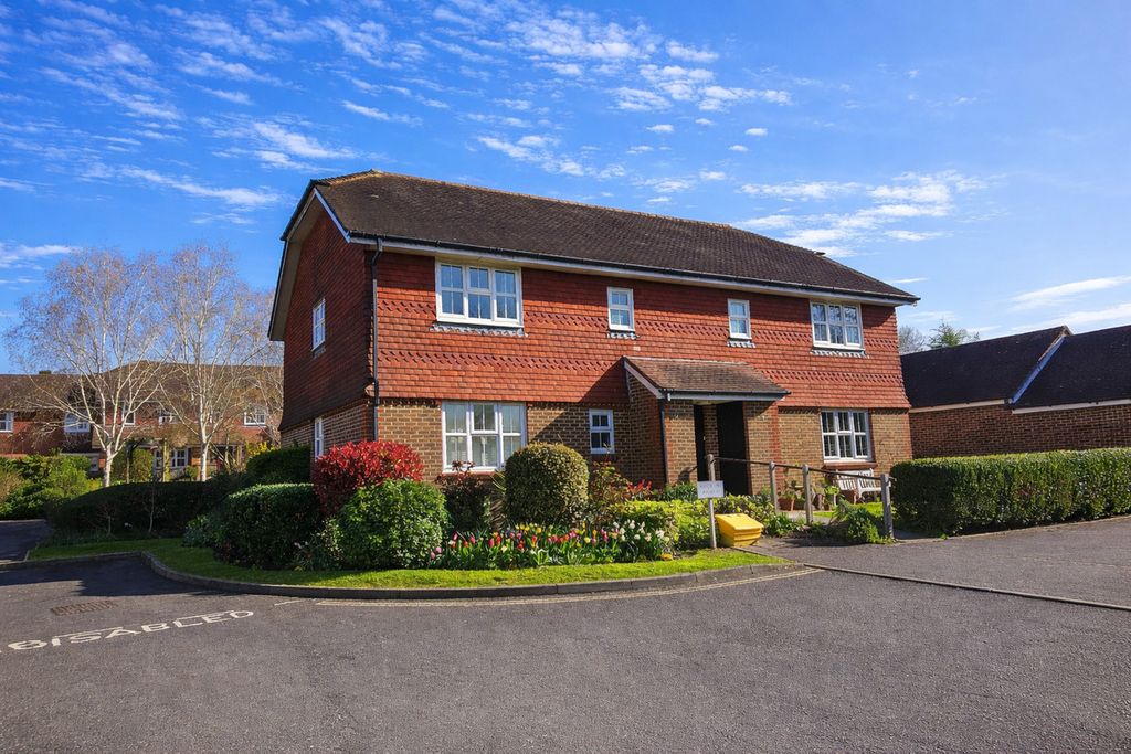 Property photo 2 of 16