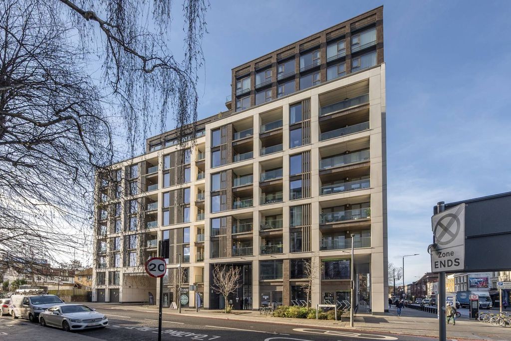 Property photo 2 of 12