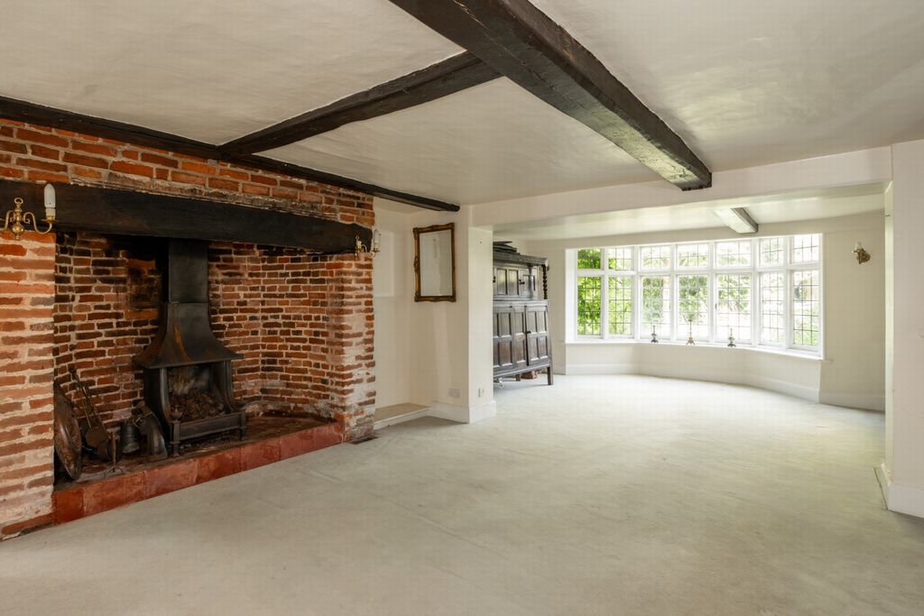 Property photo 3 of 32 Drawing Room