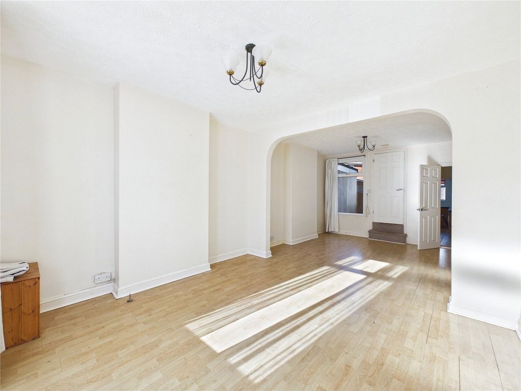Property photo 2 of 8 Picture No. 02