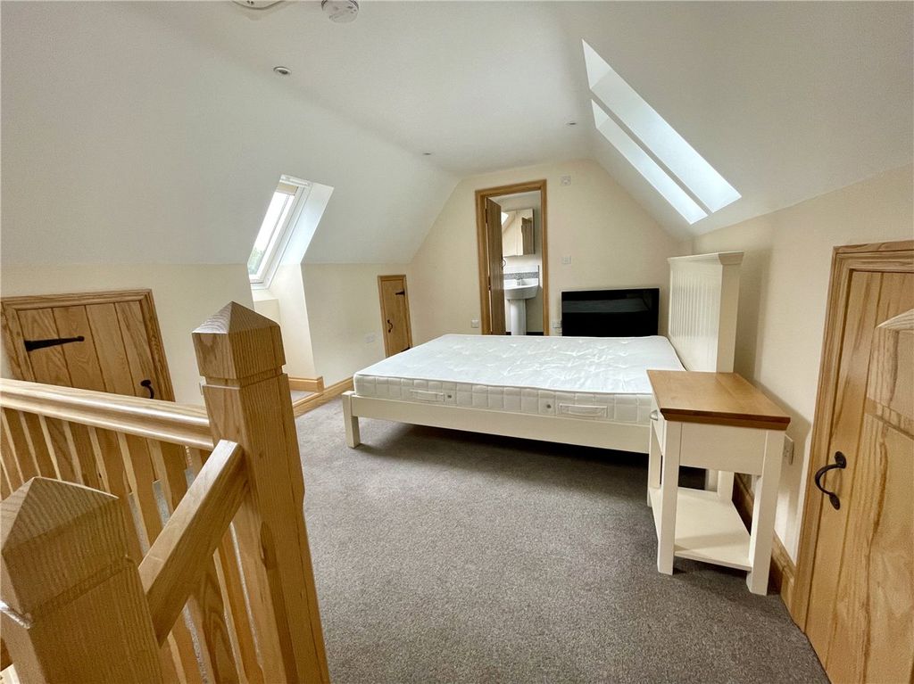 Property photo 3 of 13 Picture No. 04